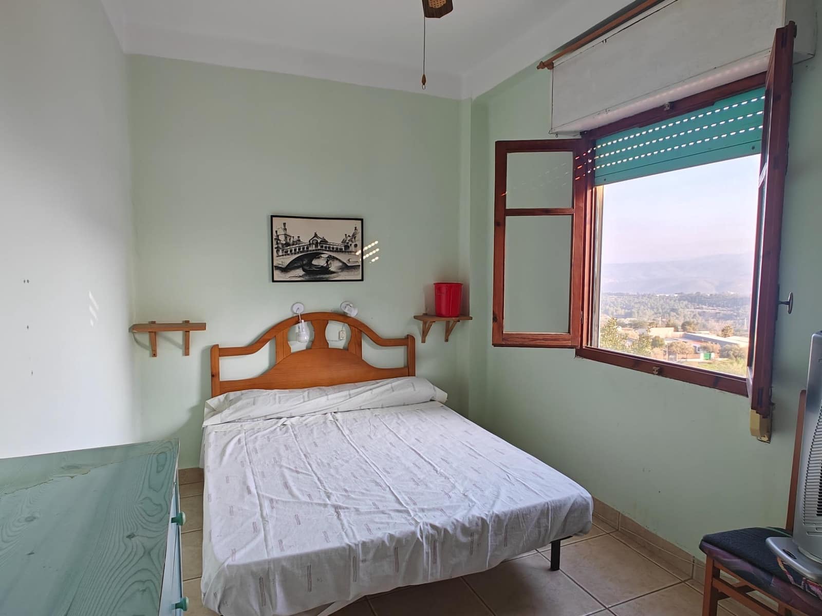 4 bedroom Flat for sale in Yatova - € 105,000 (Ref: 9656008)
