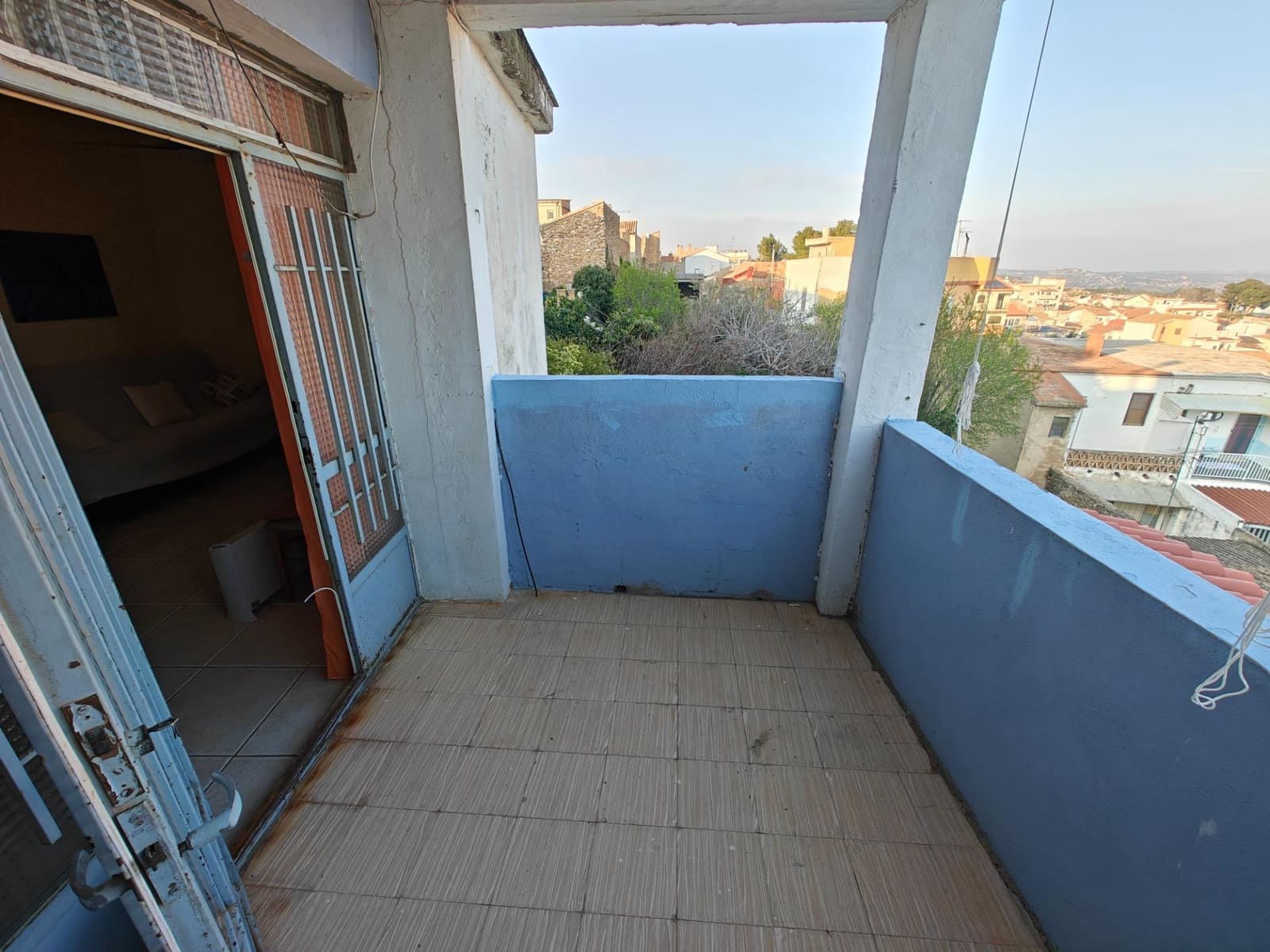 4 bedroom Flat for sale in Yatova - € 105,000 (Ref: 9656008)
