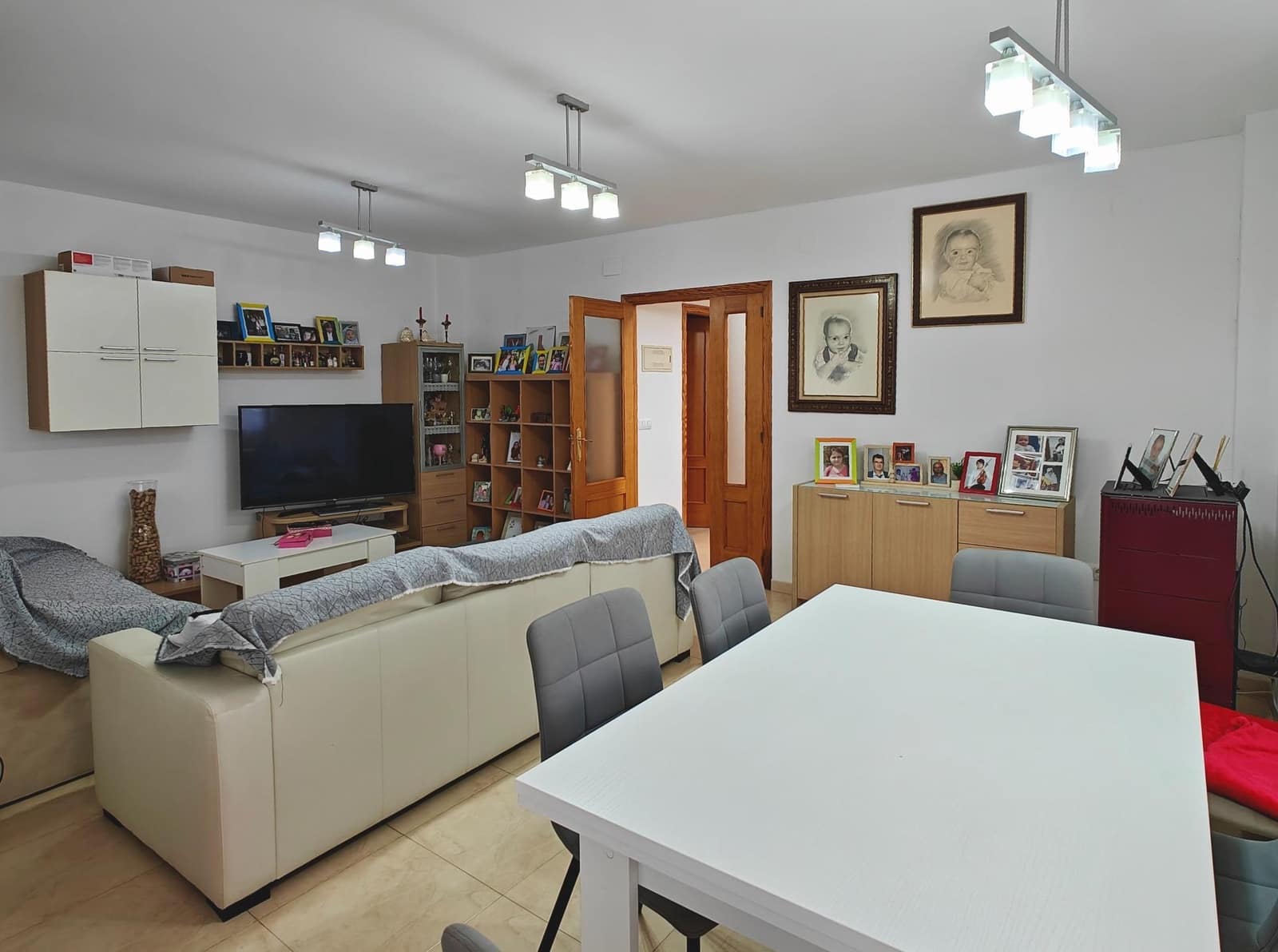 5 bedroom Terraced Villa for sale in Macastre with garage - € 220,000 (Ref: 9714863)