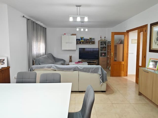 5 chambre Villa/Maison Mitoyenne à vendre à Macastre avec garage - 220 000 € (Ref: 9714863)