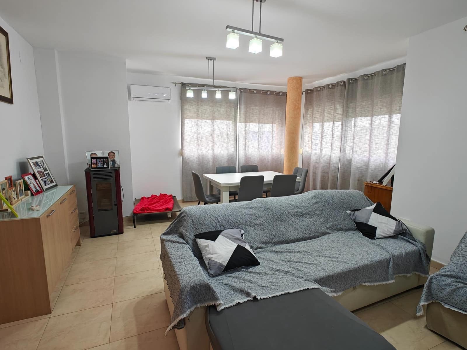 5 bedroom Terraced Villa for sale in Macastre with garage - € 220,000 (Ref: 9714863)