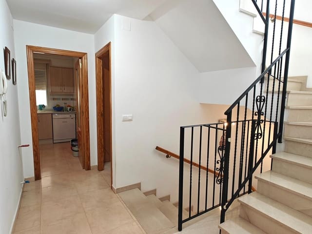 5 chambre Villa/Maison Mitoyenne à vendre à Macastre avec garage - 220 000 € (Ref: 9714863)