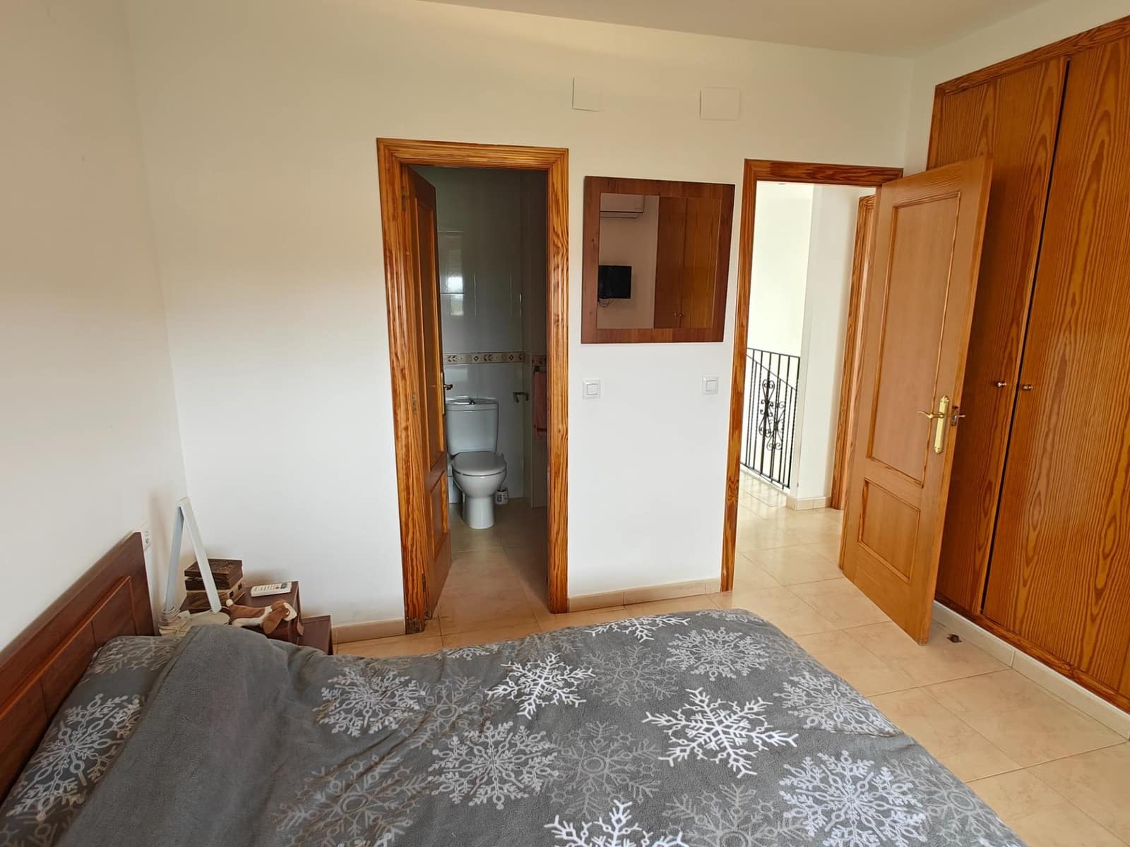 5 bedroom Terraced Villa for sale in Macastre with garage - € 220,000 (Ref: 9714863)