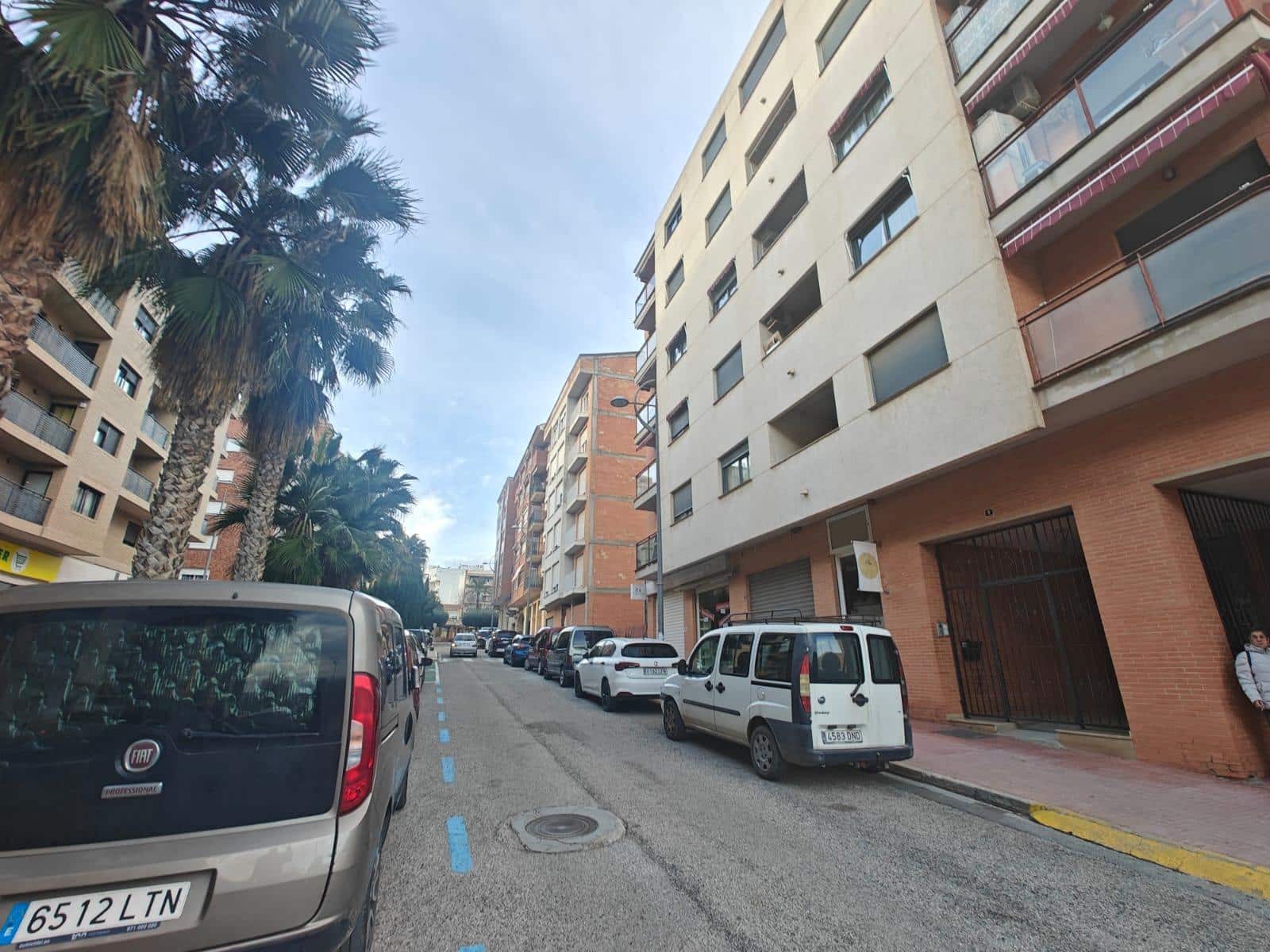 4 bedroom Commercial for sale in Bunol - € 140,000 (Ref: 9738481)