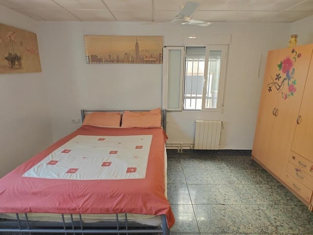 3 slaapkamer Villa te koop in Buñol met garage - € 110.000 (Ref: 9758892)