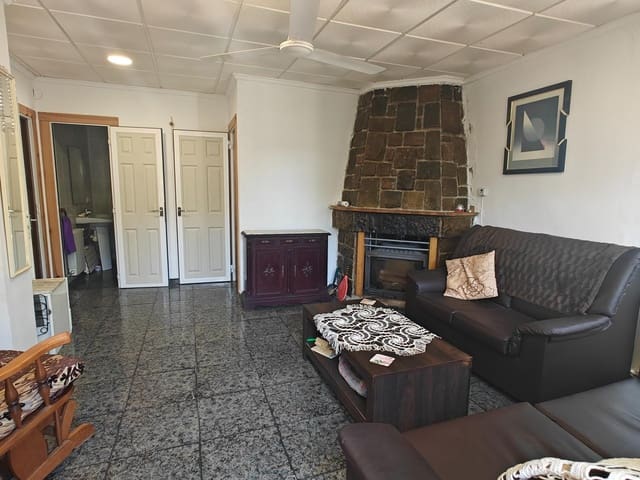 3 slaapkamer Villa te koop in Buñol met garage - € 110.000 (Ref: 9758892)