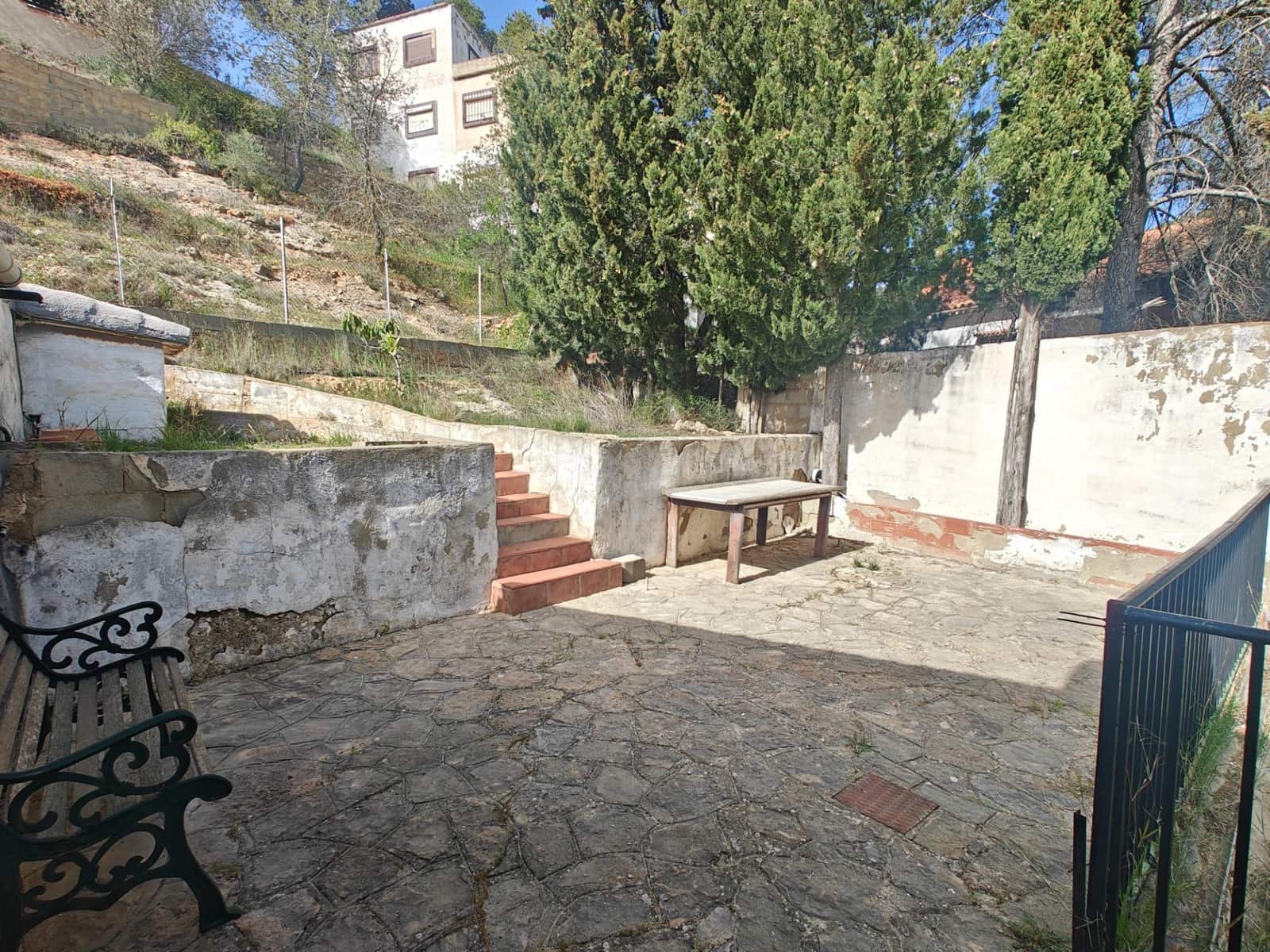 3 slaapkamer Villa te koop in Bunol met garage - € 110.000 (Ref: 9758892)