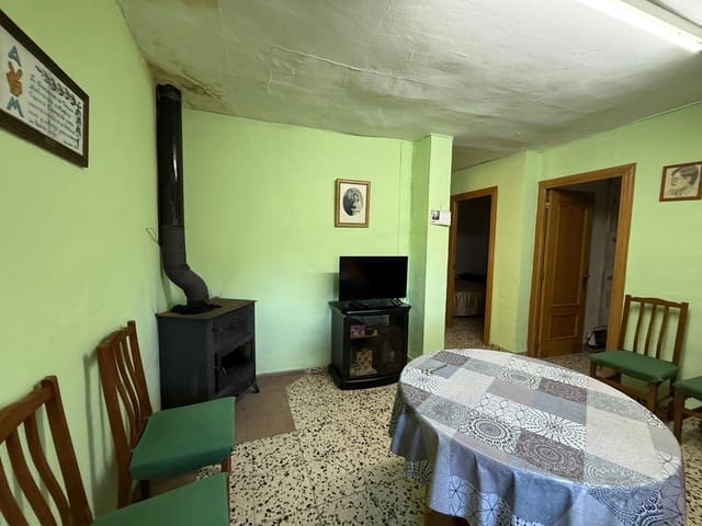 3 slaapkamer Villa te koop in Buñol - € 120.000 (Ref: 9758893)