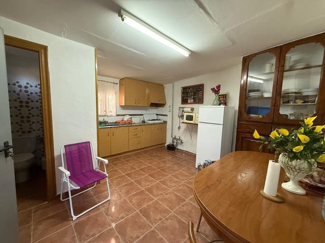 3 slaapkamer Villa te koop in Buñol - € 120.000 (Ref: 9758893)