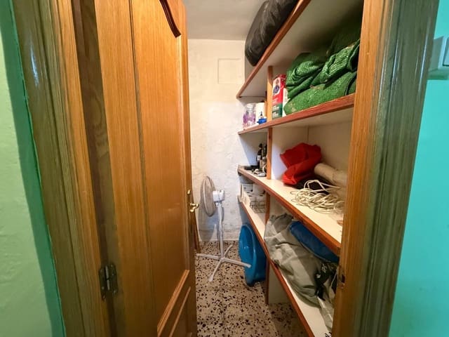 3 slaapkamer Villa te koop in Buñol - € 120.000 (Ref: 9758893)