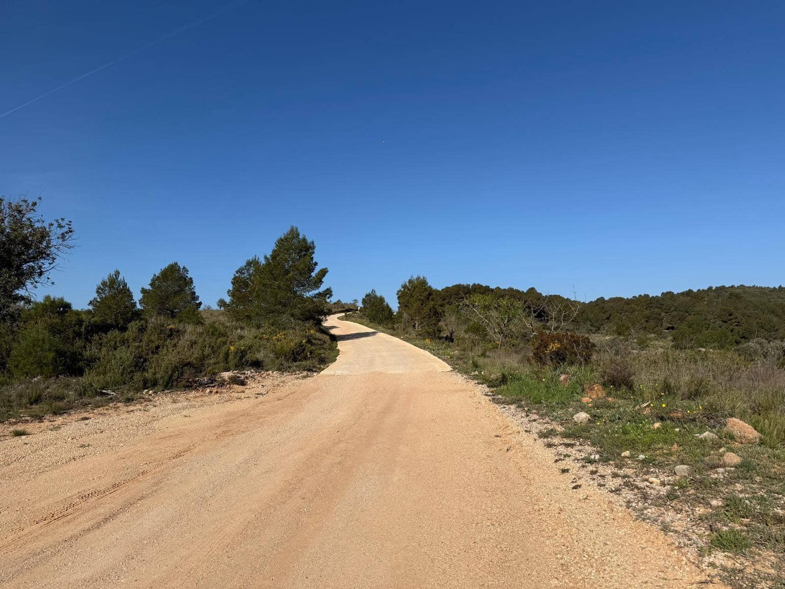 3 slaapkamer Villa te koop in Yatova - € 50.000 (Ref: 9758894)