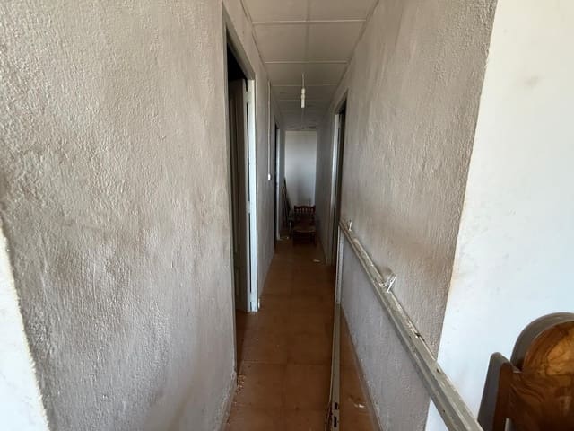 3 slaapkamer Villa te koop in Yátova - € 50.000 (Ref: 9758894)