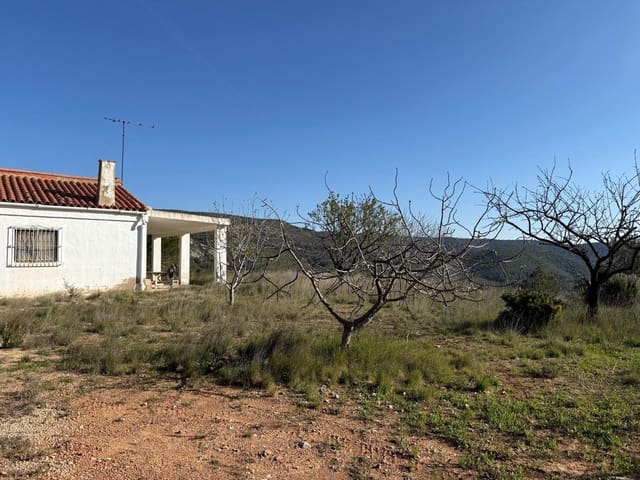 3 slaapkamer Villa te koop in Yátova - € 50.000 (Ref: 9758894)