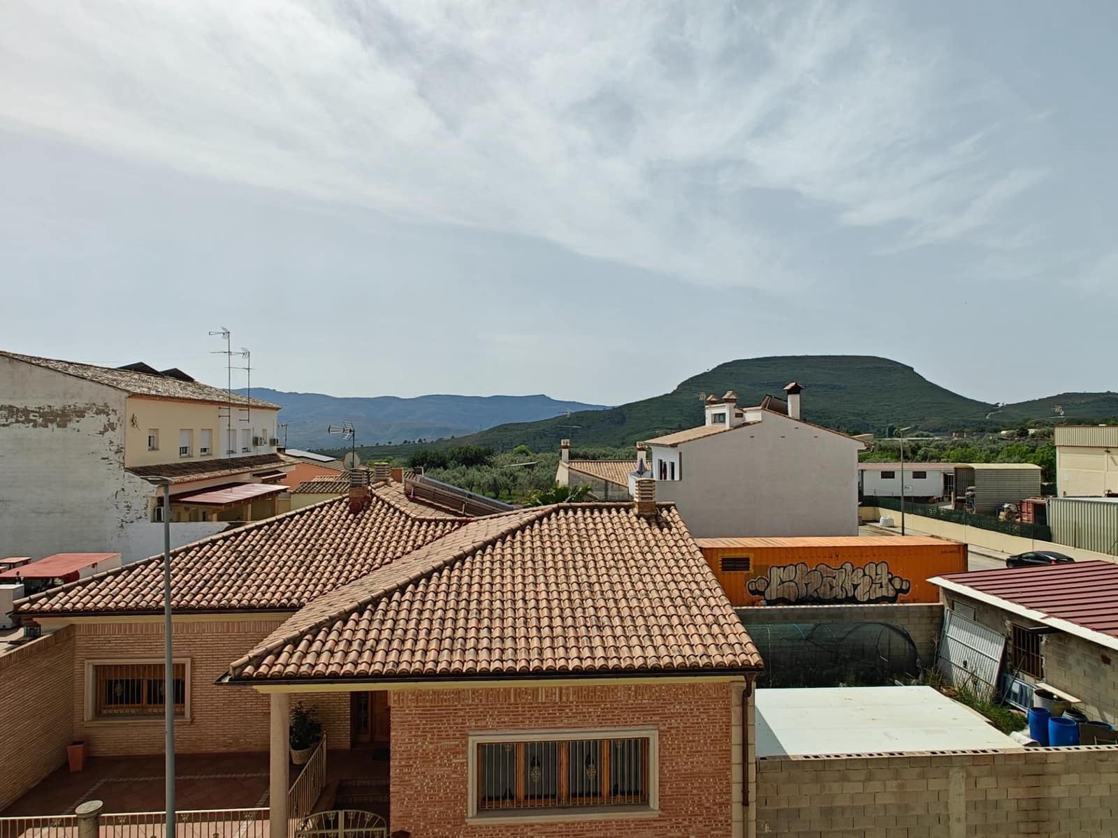 4 makuuhuone Rivitalo myytävänä paikassa Yatova mukana 
autotalli - 245 000 € (Ref: 9758895)