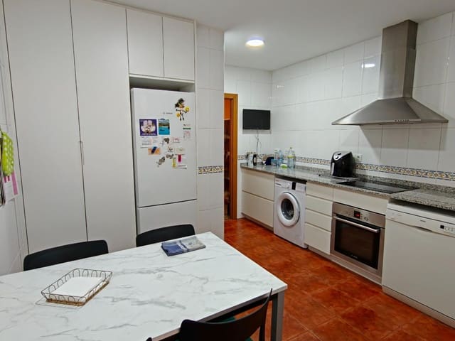 3 slaapkamer Rijtjeshuis te koop in Buñol - € 180.000 (Ref: 9818129)