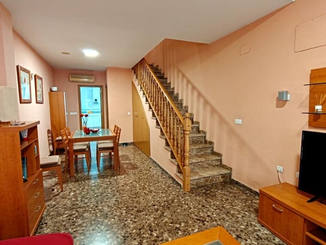 3 slaapkamer Rijtjeshuis te koop in Buñol - € 180.000 (Ref: 9818129)