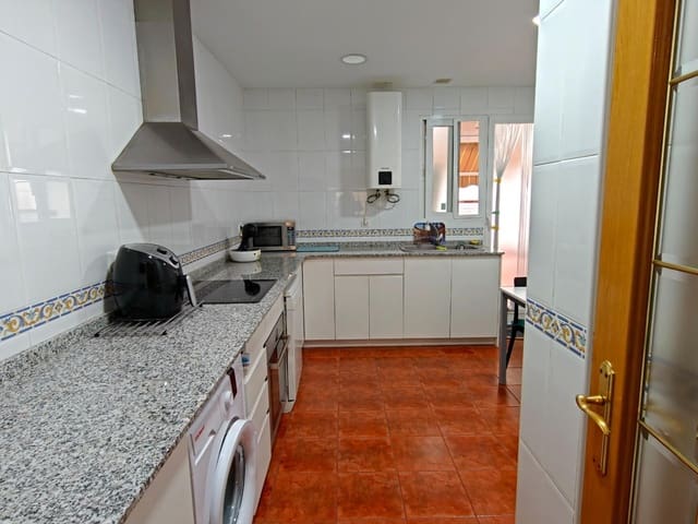 3 slaapkamer Rijtjeshuis te koop in Buñol - € 180.000 (Ref: 9818129)