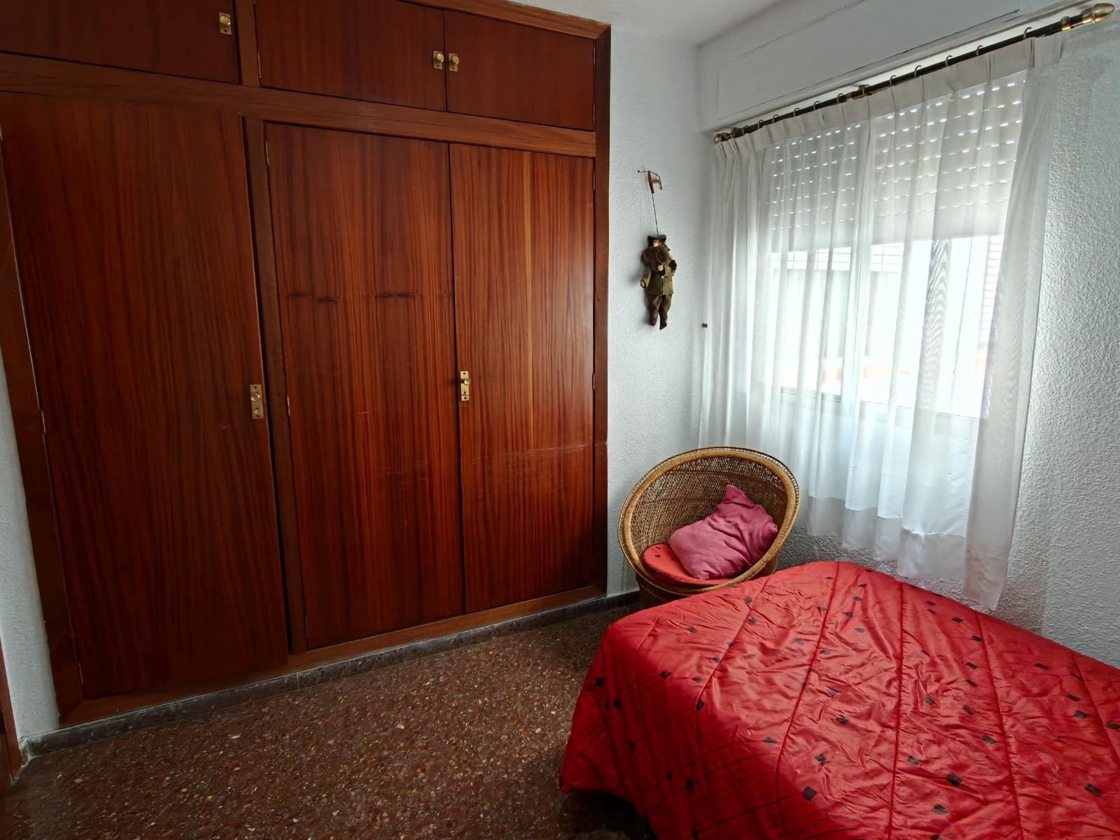 4 slaapkamer Flat te koop in Valencia stad met garage - € 495.000 (Ref: 9829032)