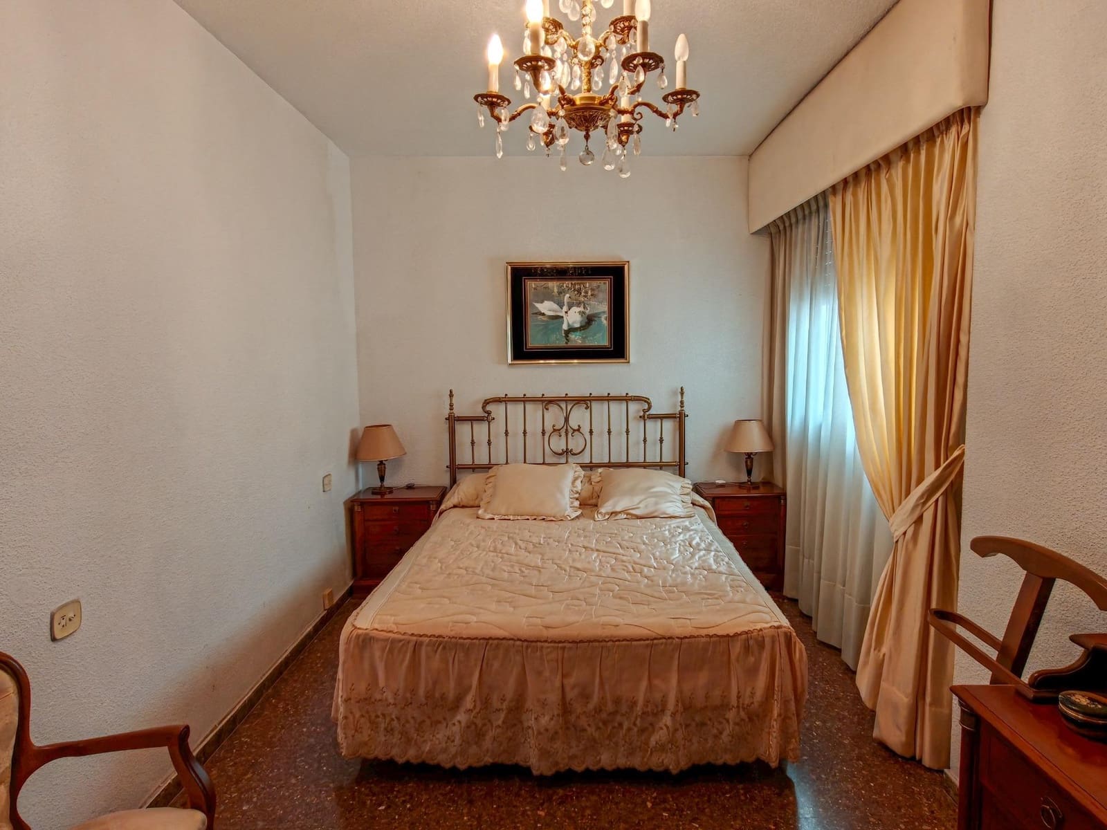 4 slaapkamer Flat te koop in Valencia stad met garage - € 495.000 (Ref: 9829032)