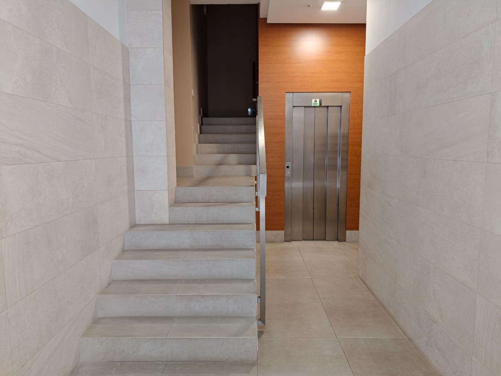 4 slaapkamer Flat te koop in Valencia stad met garage - € 495.000 (Ref: 9829032)