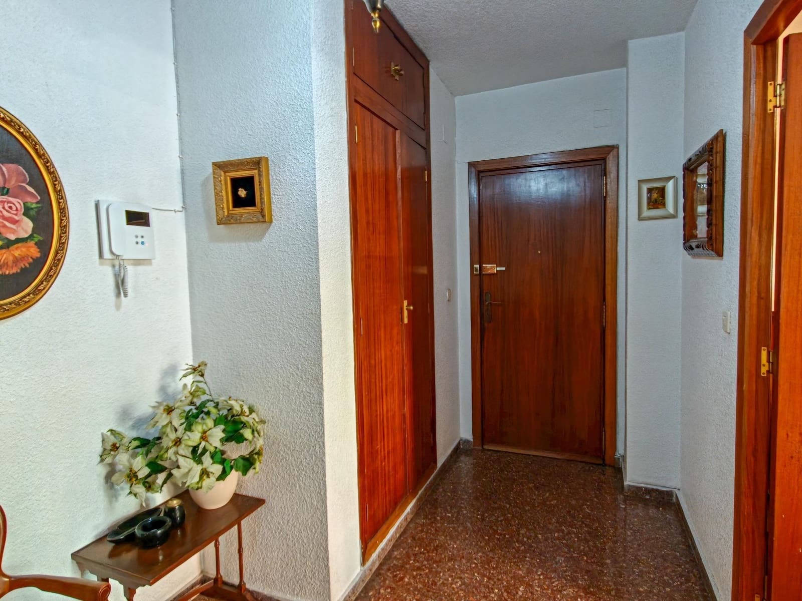 4 slaapkamer Flat te koop in Valencia stad met garage - € 495.000 (Ref: 9829032)
