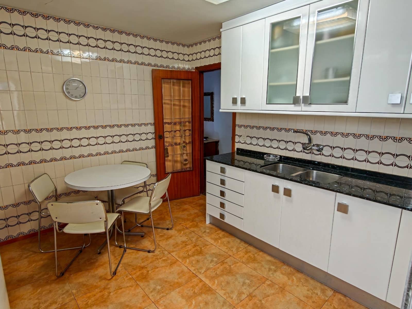 4 slaapkamer Flat te koop in Valencia stad met garage - € 495.000 (Ref: 9829032)
