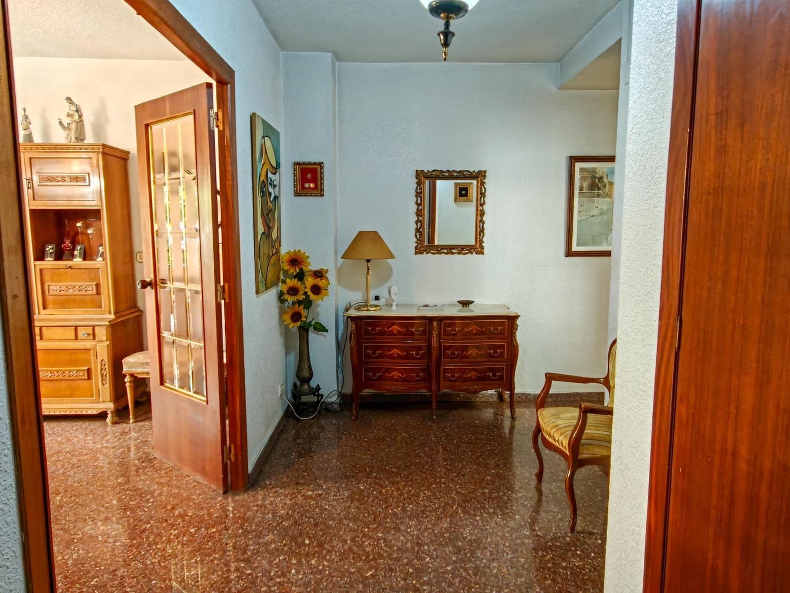 4 slaapkamer Flat te koop in Valencia stad met garage - € 495.000 (Ref: 9829032)