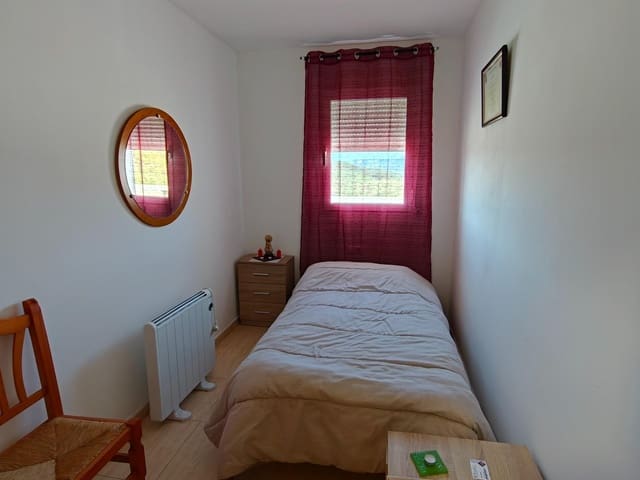 2 bedroom Flat for sale in Aldea del Oro, Cortes de Pallás with garage - € 75,000 (Ref: 9831299)