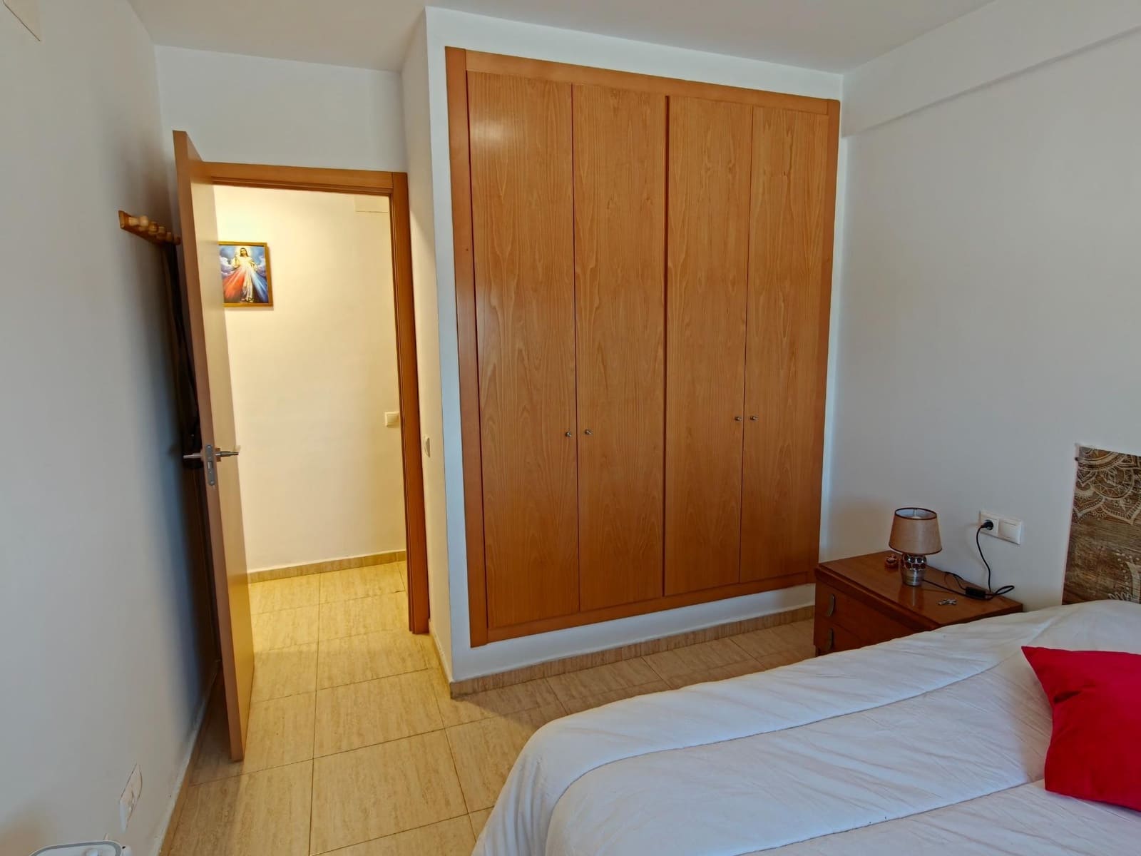 2 bedroom Flat for sale in Cortes de Pallas with garage - € 75,000 (Ref: 9831299)