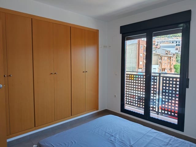 2 bedroom Flat for rent in Buñol with garage - € 750 (Ref: 9851692)