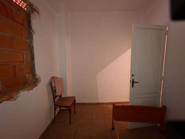 3 chambre Maison de Ville à vendre à Buñol avec garage - 90 000 € (Ref: 9860042)