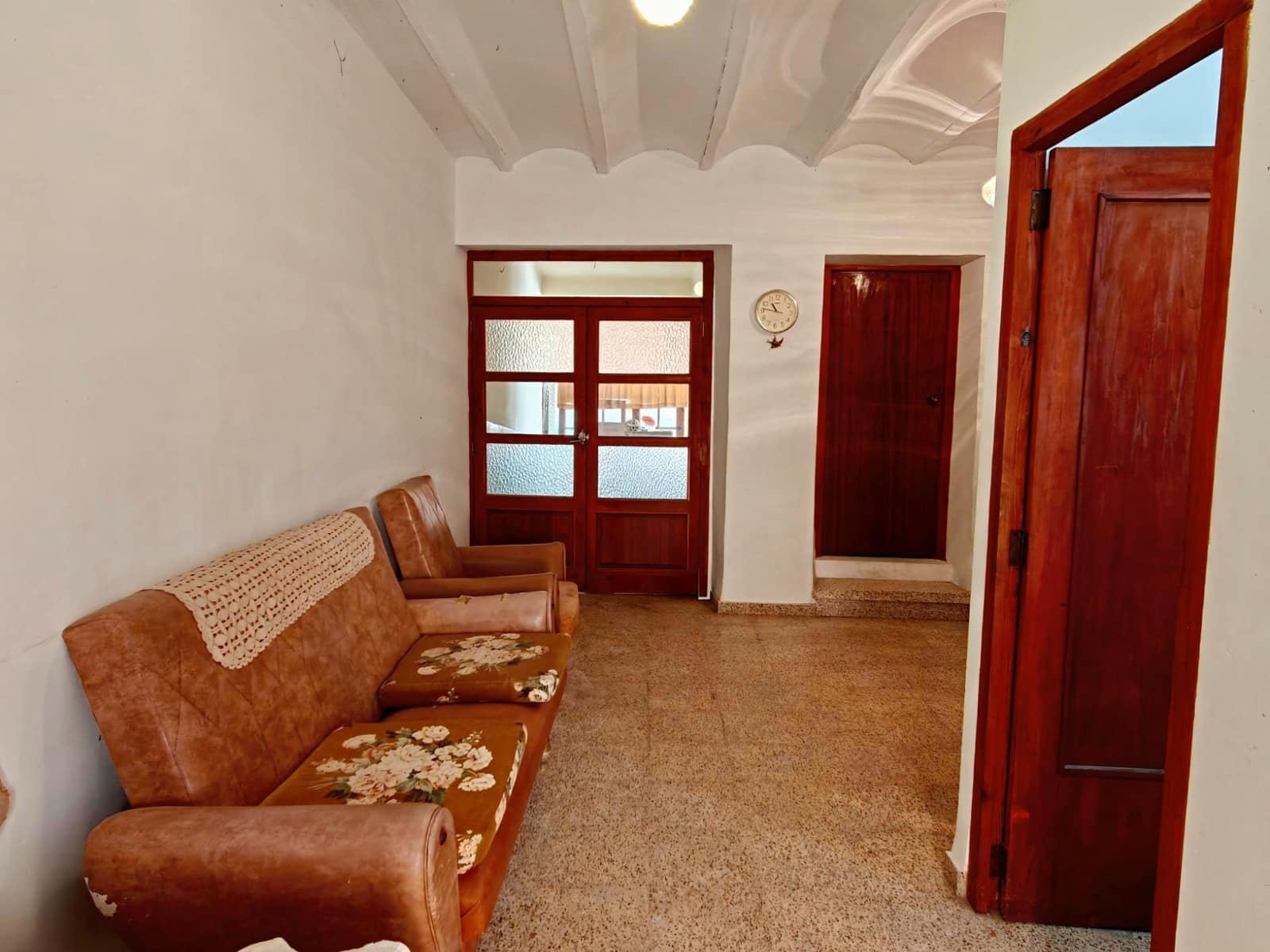 3 bedroom Townhouse for sale in Bunol with garage - € 95,000 (Ref: 9860042)