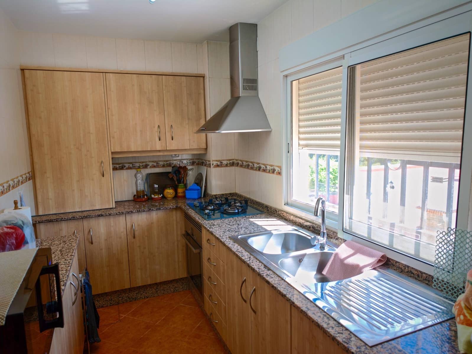 Chalet de 3 habitaciones en Buñol en venta con piscina garaje - 230.000 € (Ref: 9865128)