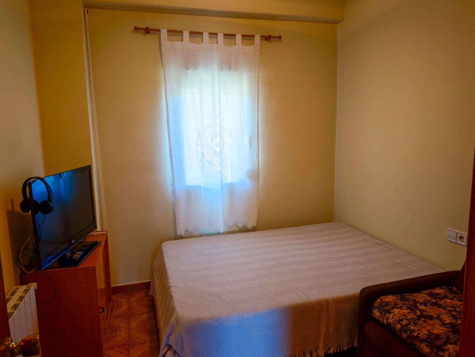 Chalet de 3 habitaciones en Buñol en venta con piscina garaje - 230.000 € (Ref: 9865128)