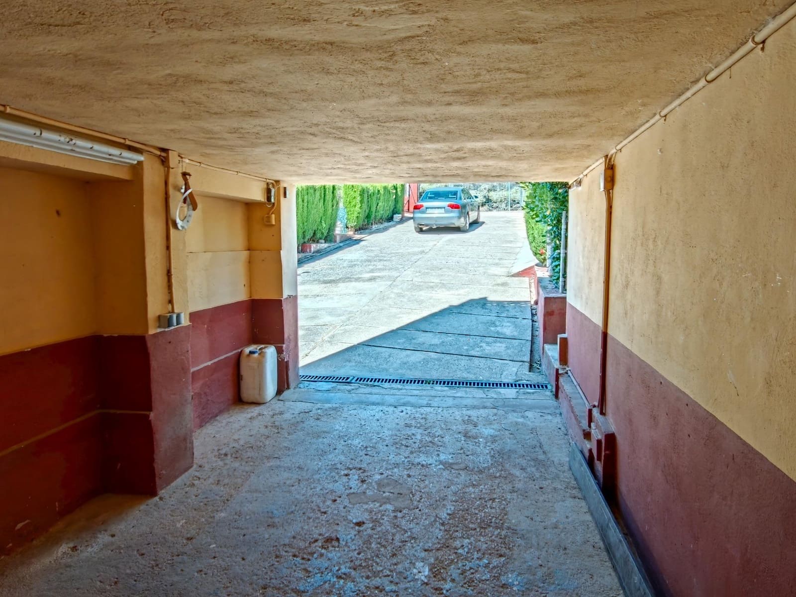 Chalet de 3 habitaciones en Buñol en venta con piscina garaje - 230.000 € (Ref: 9865128)