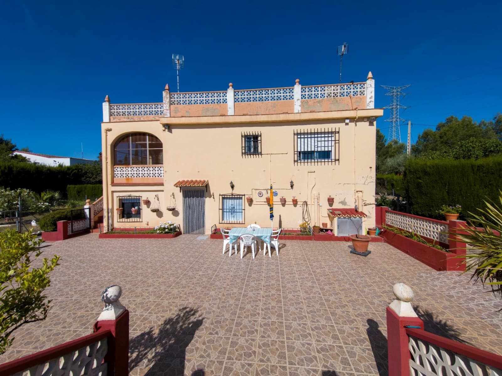 Chalet de 3 habitaciones en Buñol en venta con piscina garaje - 230.000 € (Ref: 9865128)