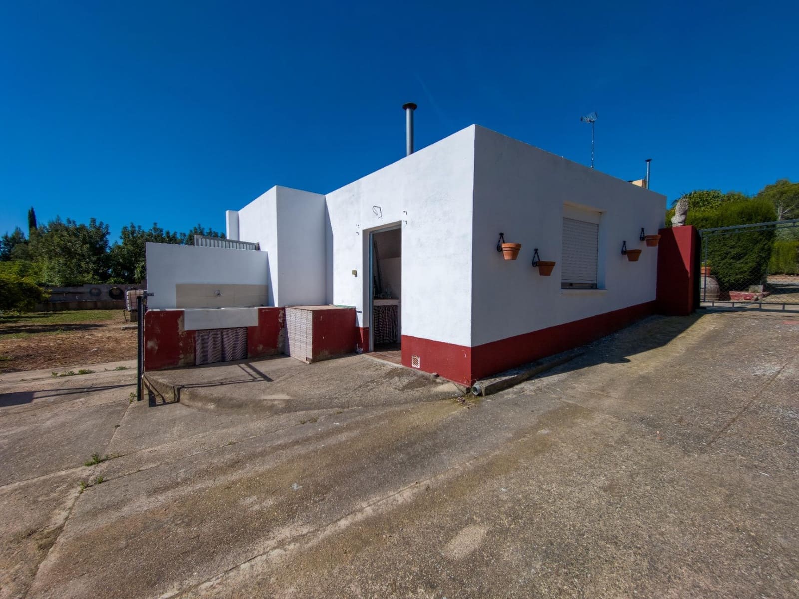 Chalet de 3 habitaciones en Buñol en venta con piscina garaje - 230.000 € (Ref: 9865128)