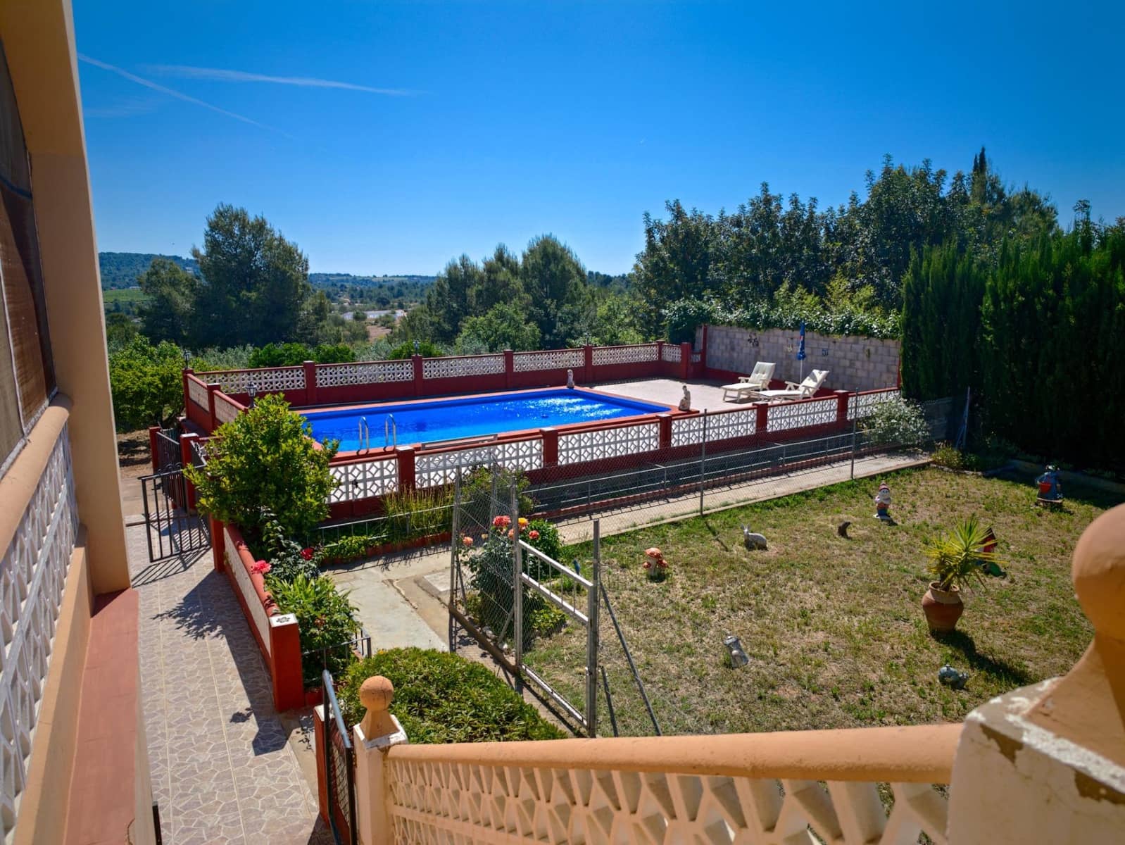 Chalet de 3 habitaciones en Buñol en venta con piscina garaje - 230.000 € (Ref: 9865128)