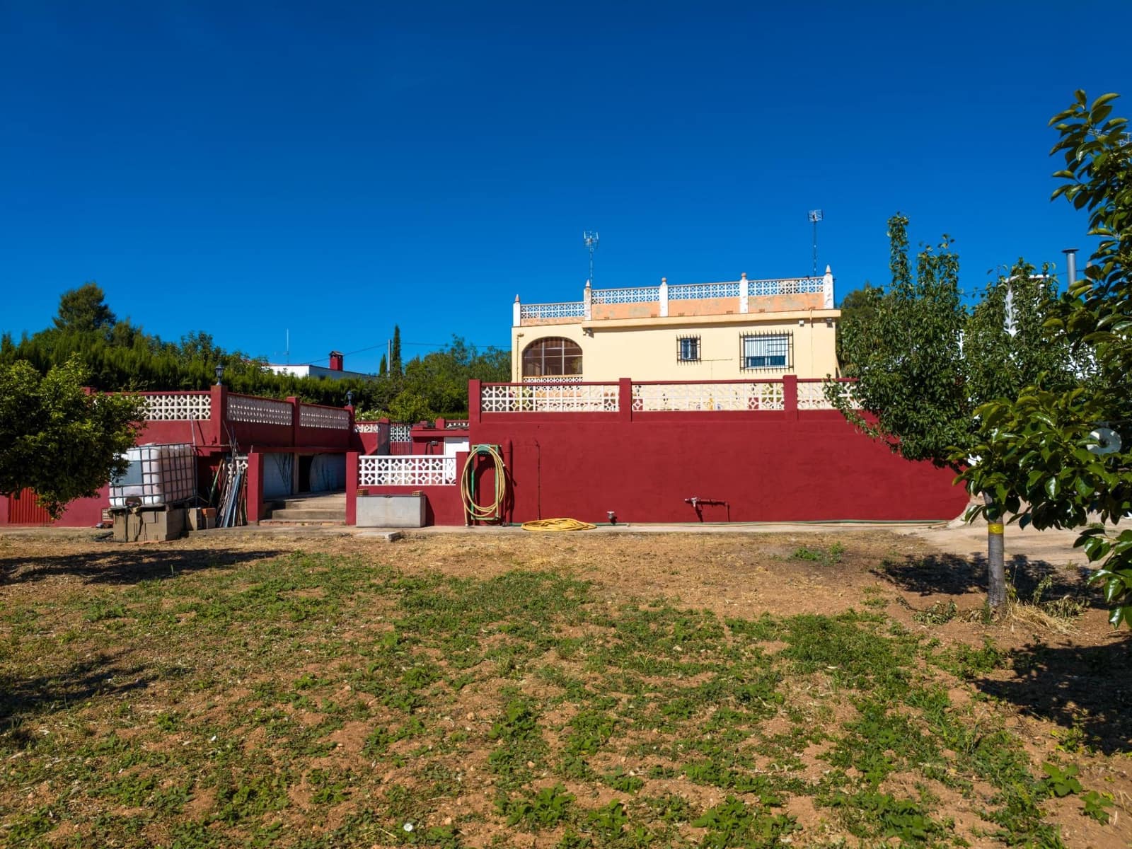 Chalet de 3 habitaciones en Buñol en venta con piscina garaje - 230.000 € (Ref: 9865128)
