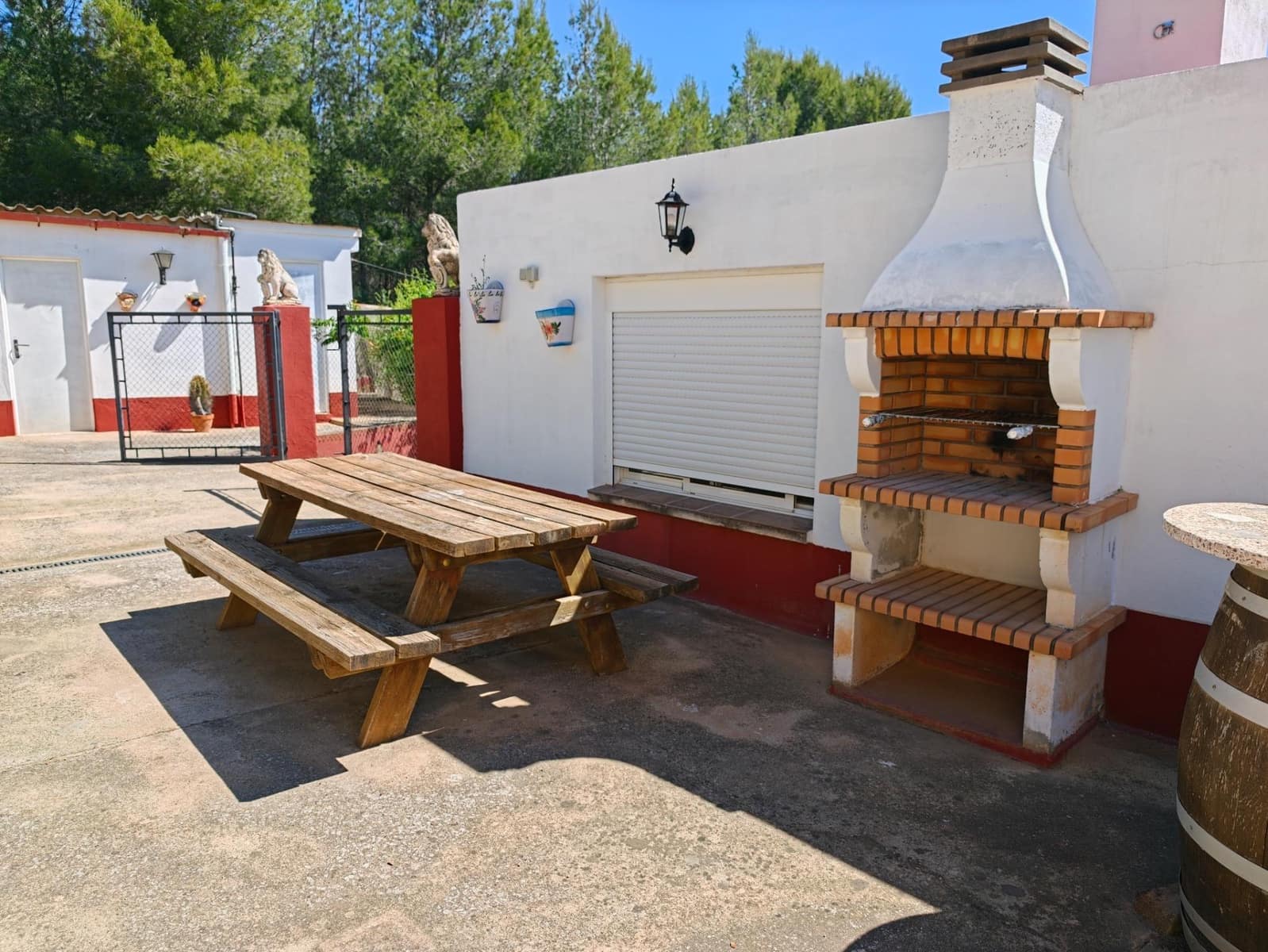 Chalet de 3 habitaciones en Buñol en venta con piscina garaje - 230.000 € (Ref: 9865128)