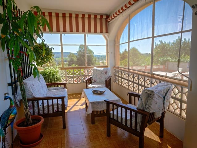 Chalet de 3 habitaciones en Buñol en venta con piscina garaje - 230.000 € (Ref: 9865128)