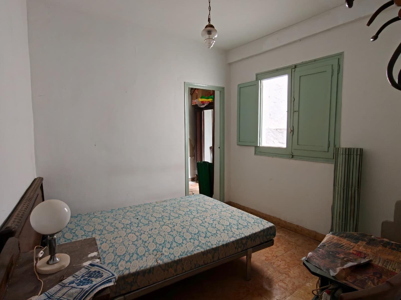 Casa de 3 habitaciones en Buñol en venta - 70.000 € (Ref: 9893793)