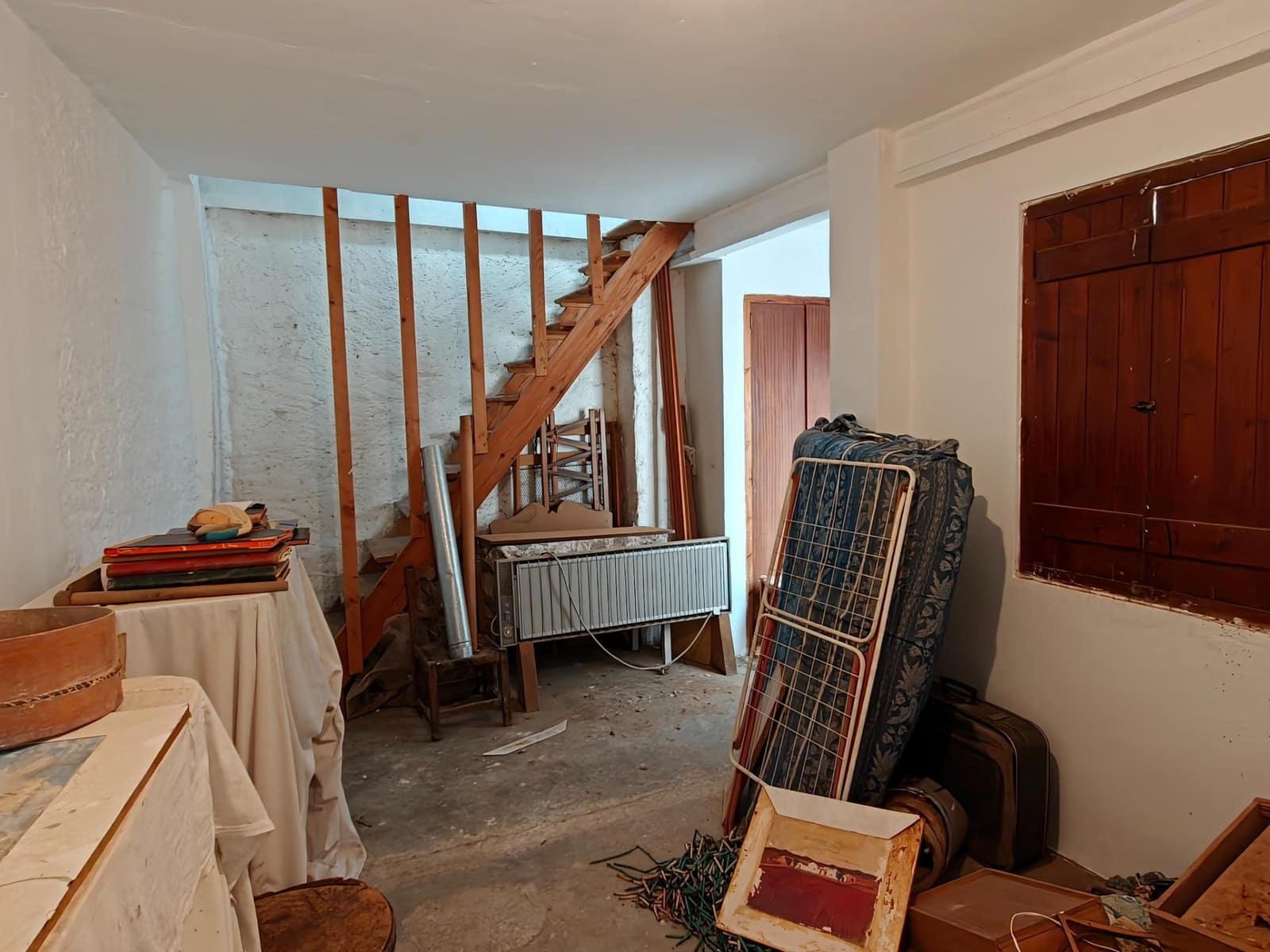 Casa de 3 habitaciones en Buñol en venta - 70.000 € (Ref: 9893793)