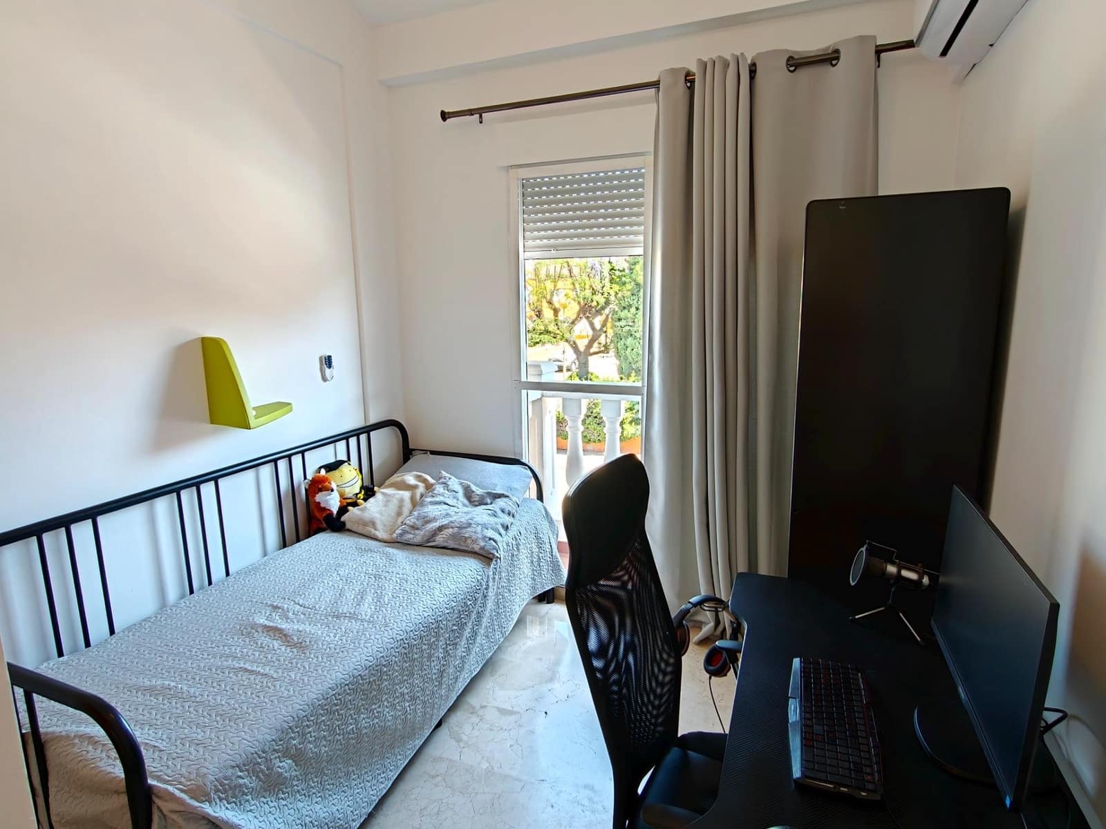 4 soverom Rekkehus til salgs i San Antonio de Benageber med svømmebasseng garasje - € 499 000 (Ref: 9910976)