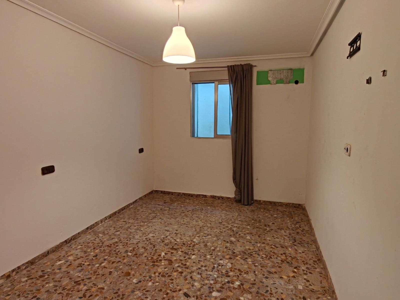 5 quarto Casa em Banda para venda em Yatova com garagem - 165 000 € (Ref: 9934150)