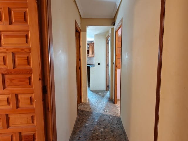 5 quarto Casa em Banda para venda em Yátova com garagem - 165 000 € (Ref: 9934150)