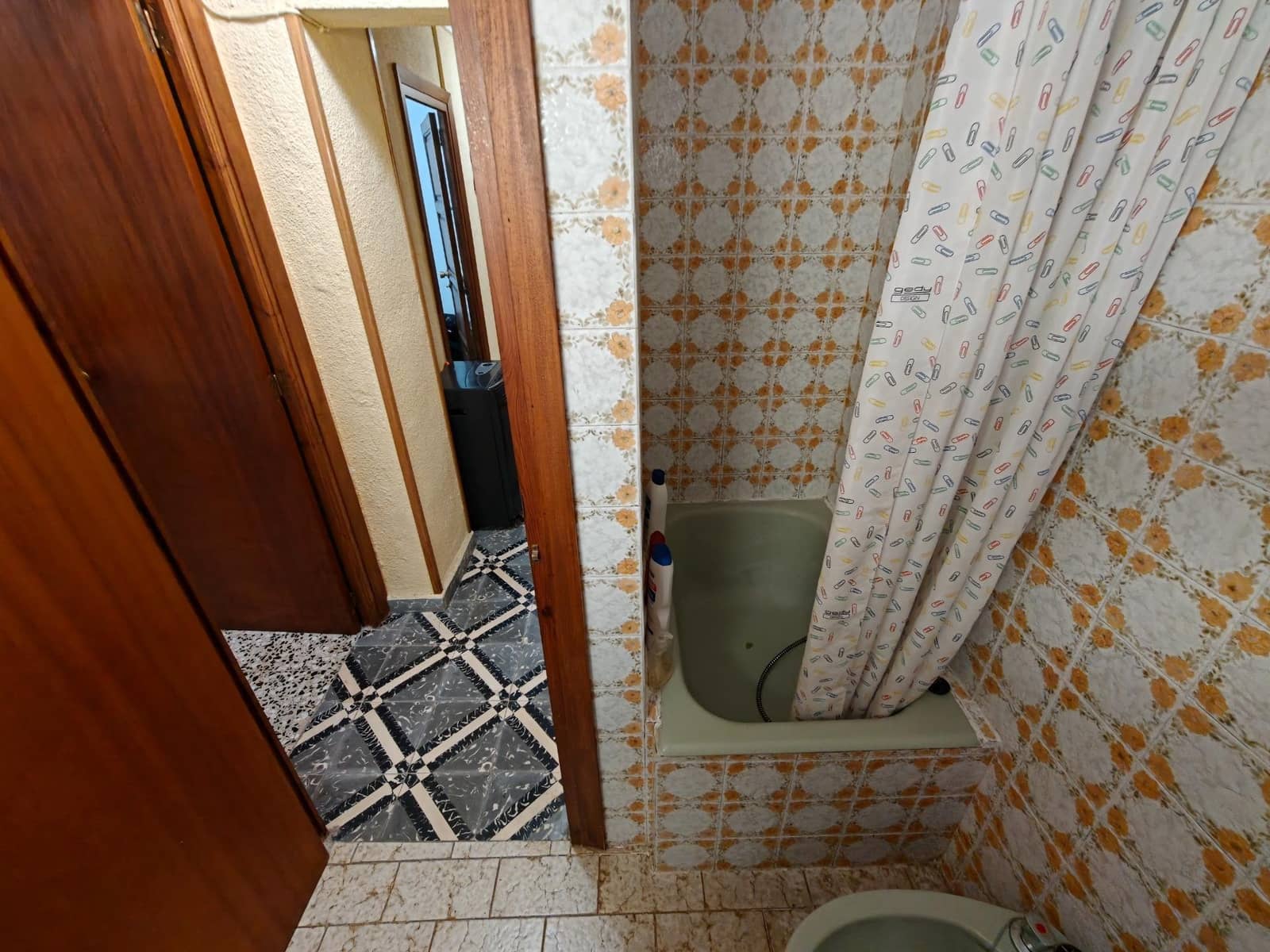 4 bedroom Villa for sale in Bunol - € 120,000 (Ref: 9939905)