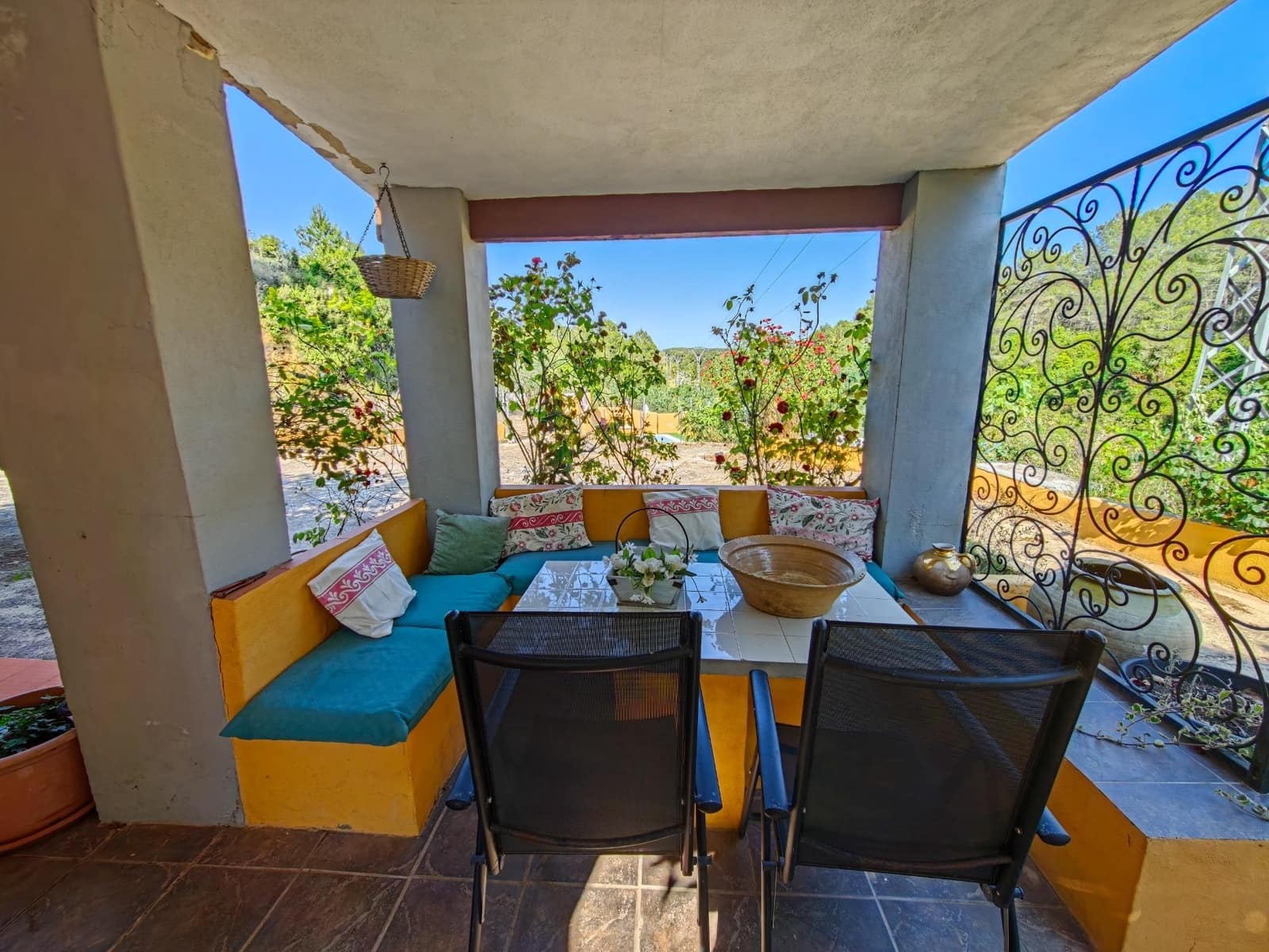 5 Zimmer Villa zu verkaufen in Yatova mit Pool - 180.000 € (Ref: 9939906)