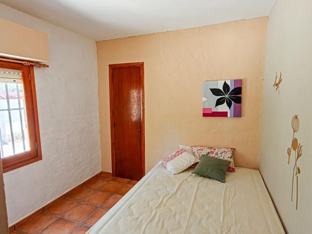 5 Zimmer Villa zu verkaufen in Yátova mit Pool - 180.000 € (Ref: 9939906)