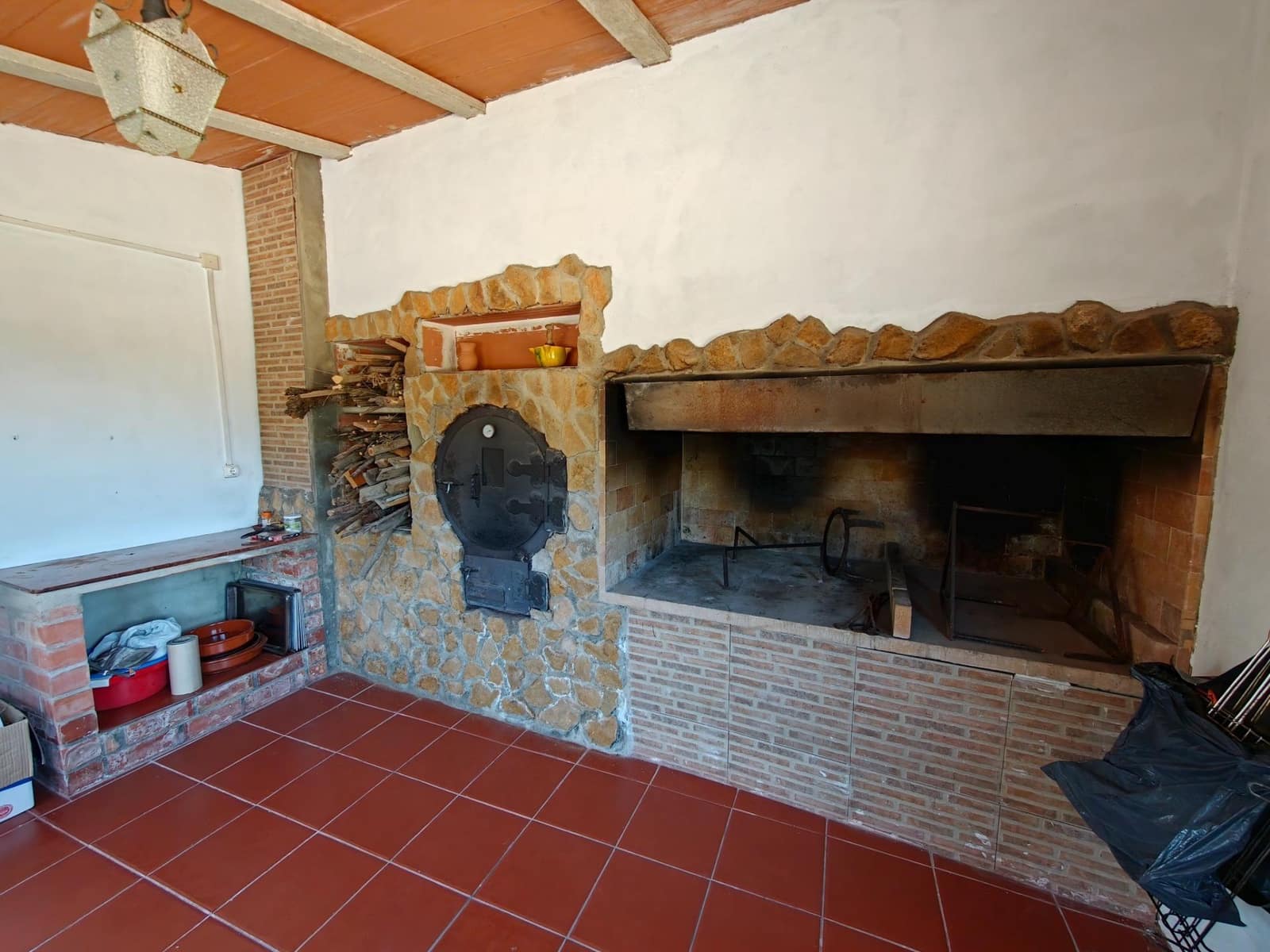 5 Zimmer Villa zu verkaufen in Yatova mit Pool - 180.000 € (Ref: 9939906)